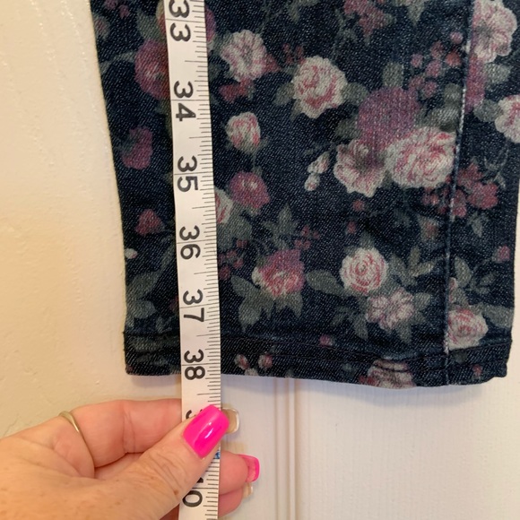 Boom Boom Jeans with flower print - Picture 7 of 7